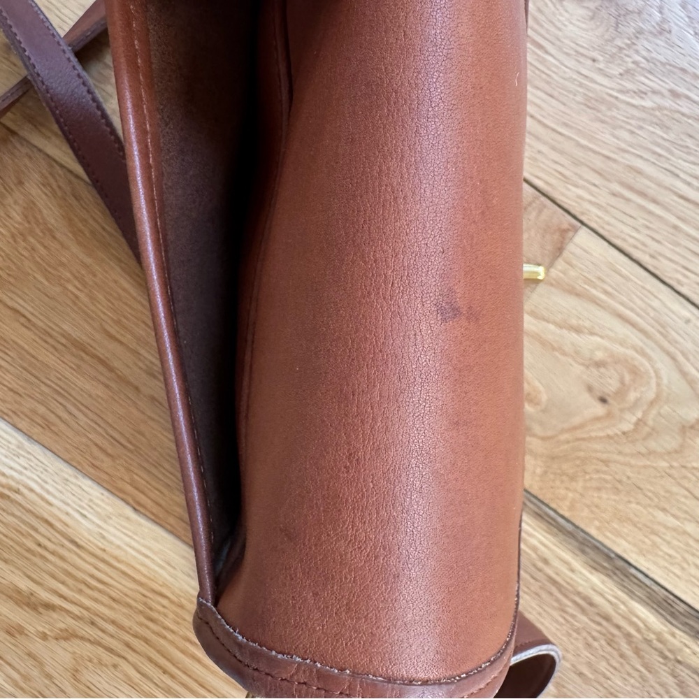 Vintage Coach Watson 9981 British Tan Leather Crossbody Bag - Picture 6 of 12